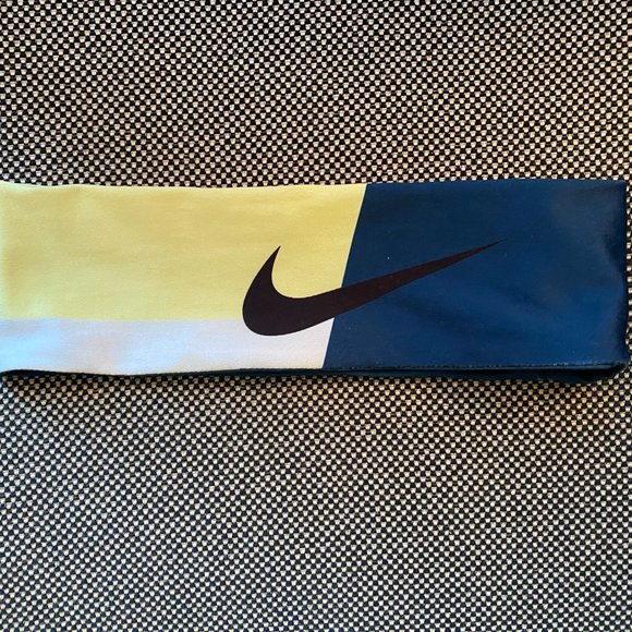 Nike Women's Fury 2.0 Printed Headband Limelight Green, Teal Blue, & White - Picture 1 of 4